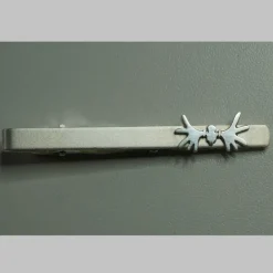 Tradera Oanvänd slipsnål i sterlingsilver med älghornsdetalj> Slipsenåle