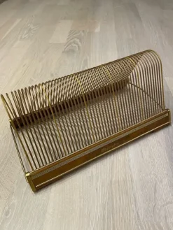 Tradera Plattofix LP-ställ i trä och mässing| Musiktilbehør