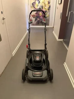 Tradera Powerworks 50V gräsklippare med batteri och laddare| Havemaskiner