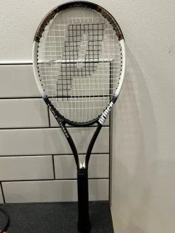 Tradera Prince Triple Threat Bandit MP Tennisracket> Tennis