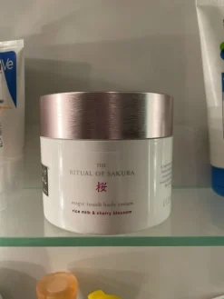 Tradera Rituals The Ritual of Sakura Magic Touch Body Cream> Hudpleje
