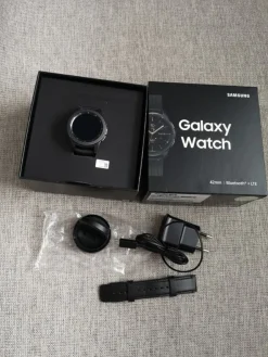Tradera Samsung Galaxy Watch 42mm Bluetooth + LTE - Ny> Smartwatches