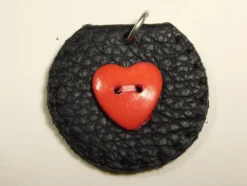 Tradera SciFy Fantasy hjärt Hänge av Skin Handarbete Nörd-Geek-Laiva nr 2| Smykker