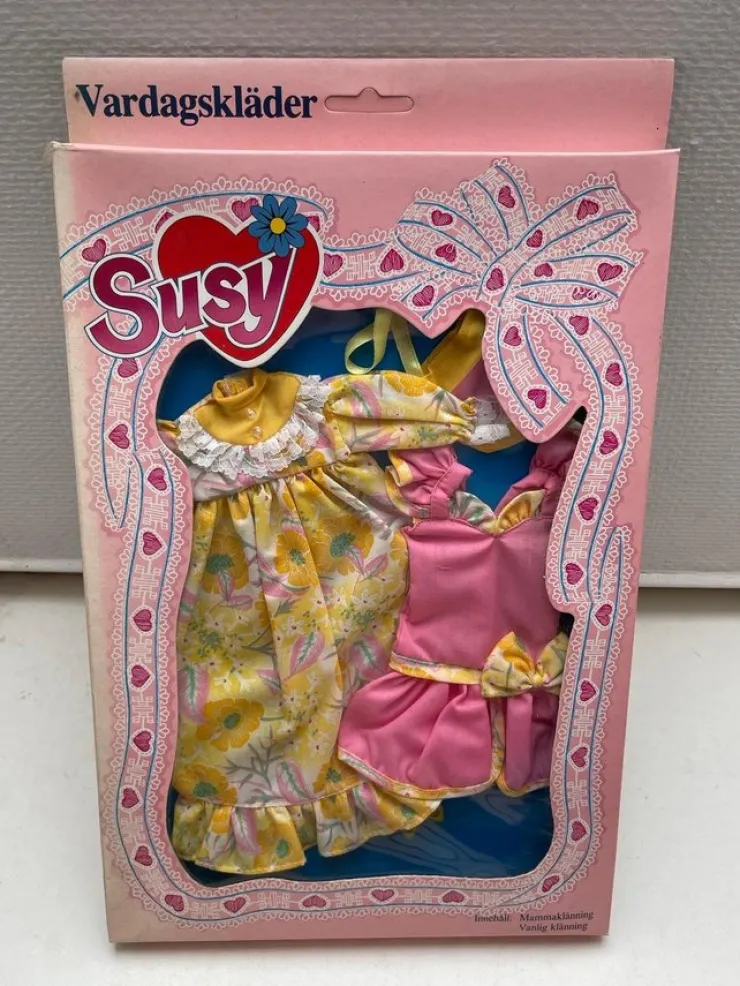 Tradera Susy klädset vintage KE Leg oöppnad - Vardagskläder| Dukker
