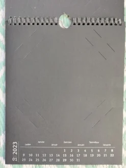 Outlet Svarta ark från väggkalender pyssel Almanakker & Kalendere