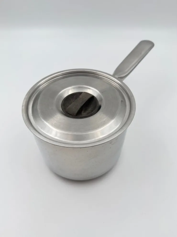 Tradera Svenska Amerika Linjen - Rostfri 1,4 L kastrull| Båd- & Skib-memorabilia