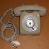 Tradera Telefon grå plast analog med fingerskiva Televerket Sweden 1970-tal rekvisita> Fast Telefoni