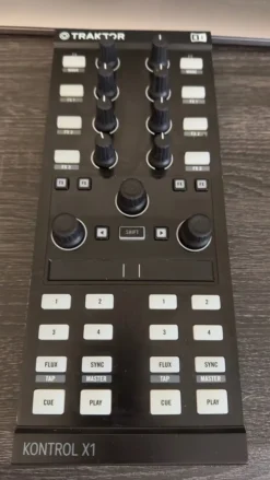 Tradera Traktor Kontrol X1| Dj-udstyr
