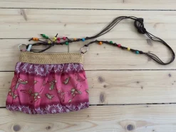 Clearance Tygväska 25 x 18 cm, ett fack Tasker