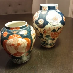 Sale VASER, 2 st, porslin, IMARI, Japan. Orientalsk Kunst Og Porcelæn