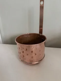 Best Väggampel, väggkruka från La Viar Göteborg slutet av 1800-talet Kobbergenstande