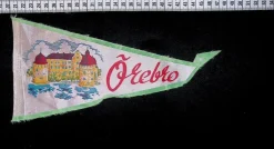 Tradera Vimpel äldre 50-tal? Örebro> Flag