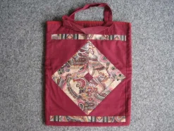 Tradera Vinröd väska kasse lapptäcksteknik| Tilbehør