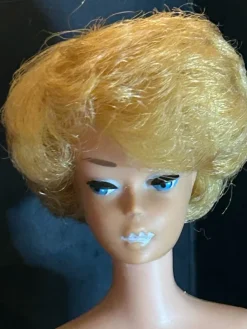 Tradera Vintage Barbie Bubble Cut blond| Dukker