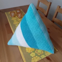 Tradera Virkad Kudde Pyramid Trekant 70tal 60tal Retro Hippie Bohem Randig Sample Sale| Indretning & Husholdning