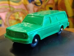 Tradera Volvo 140-modell Galanite Tomte nr 27 Volvo 145 vintage> Legetøjs- & Samlerbiler